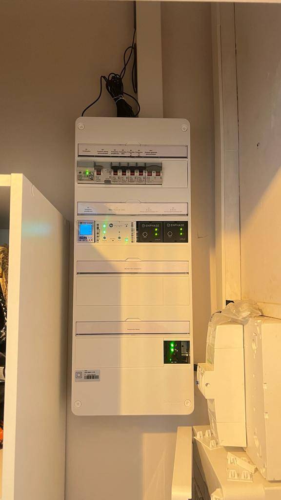 Pose de borne de recharge pour copropriété à Marseille 13 dans les Bouches-du-Rhône