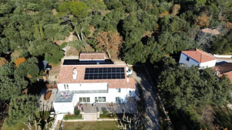 Installation d'une centrale photovoltaïque de 9Kw à Arles